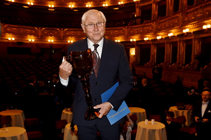 Jaroslav je držitelem prestižní Ceny Thálie
Jaroslav je držitelem prestižní Ceny Thálie