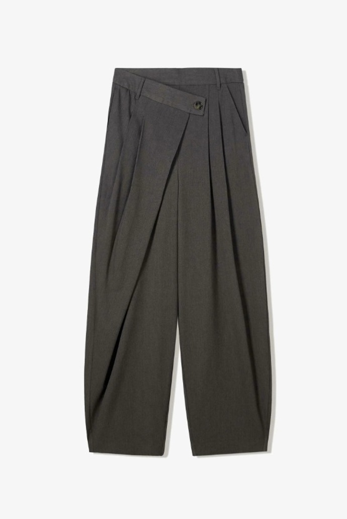 Široké kalhoty, Bershka, 1 199 Kč
