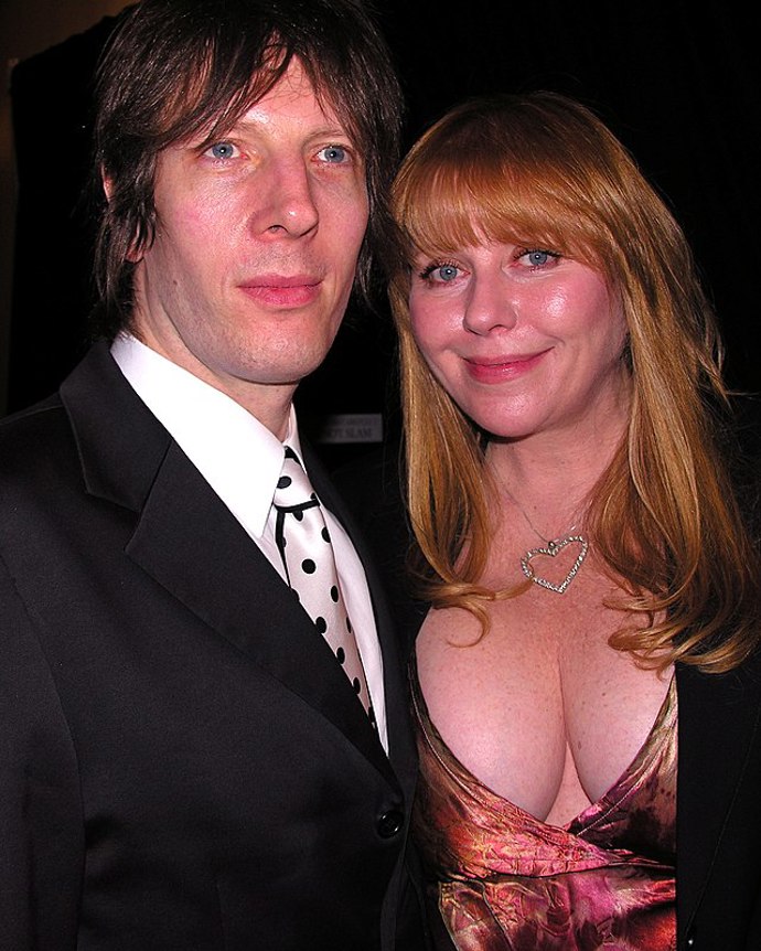 Bebe Buell s manželem
