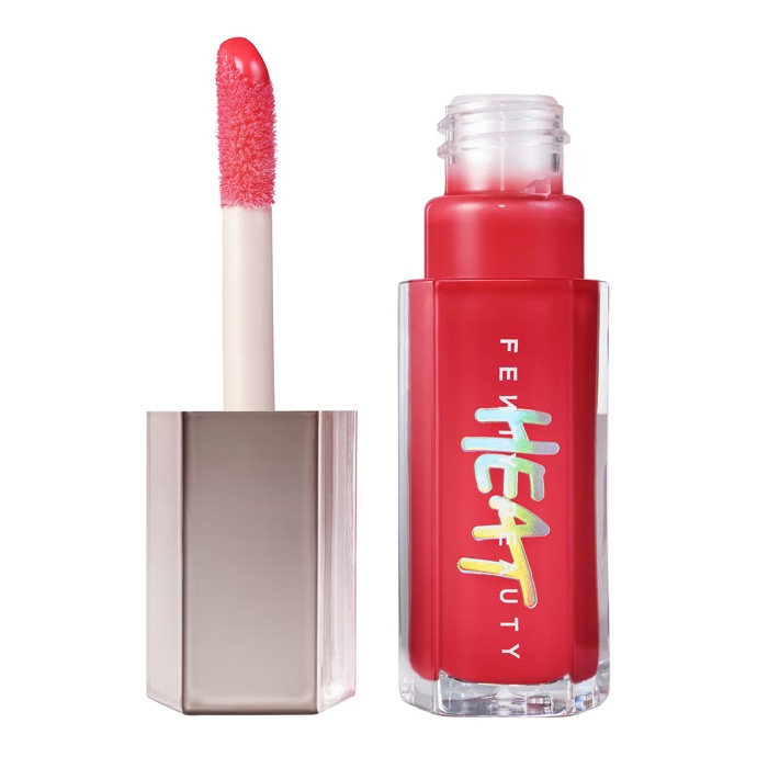 Zvětšující lesk na rty, Fenty Beauty, 720 Kč
Zvětšující lesk na rty, Fenty Beauty, 720 Kč
