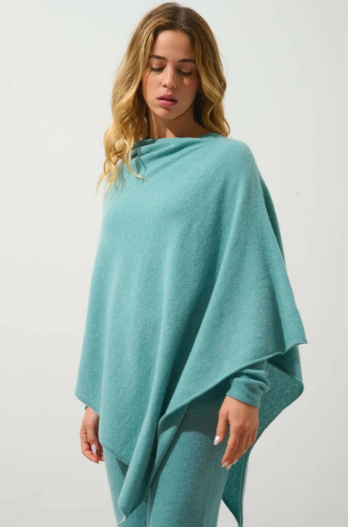 Kašmírové pončo, Authentic Cashmere, 3 525 Kč
Kašmírové pončo, Authentic Cashmere, 3 525 Kč