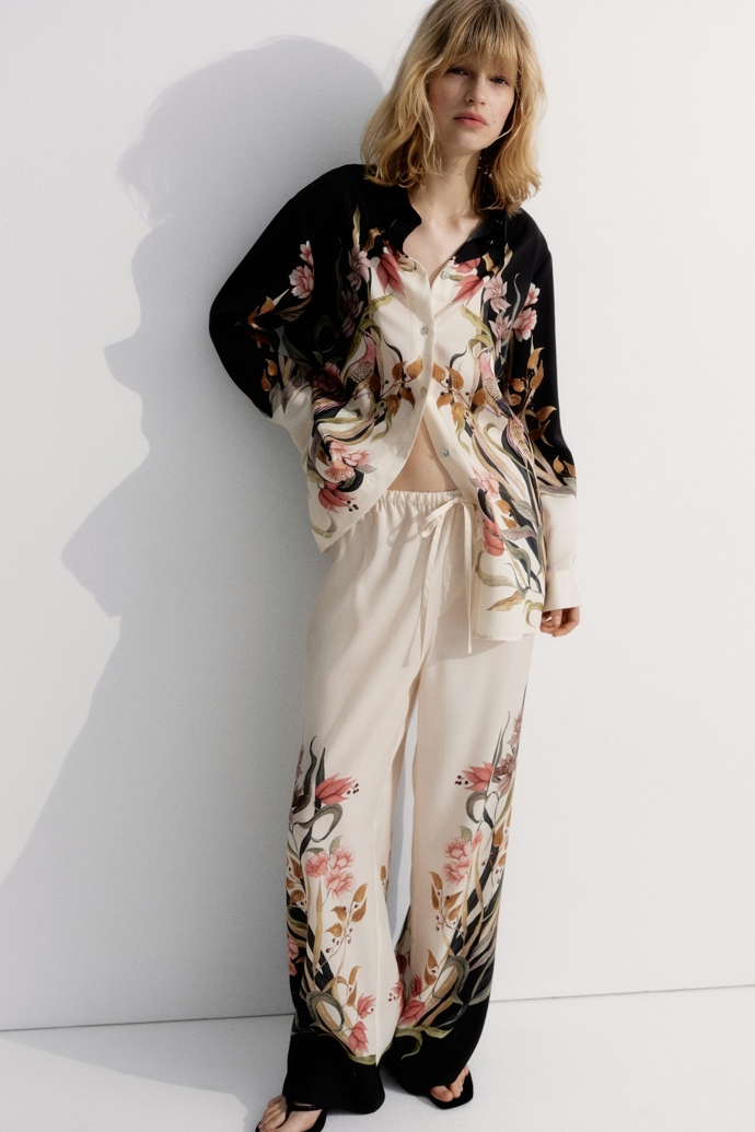 H&M, 979 Kč
H&M, 979 Kč