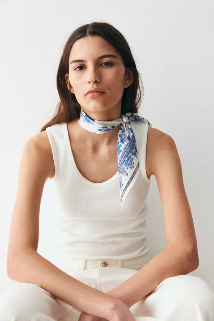 H&M 239 Kč
H&M 239 Kč