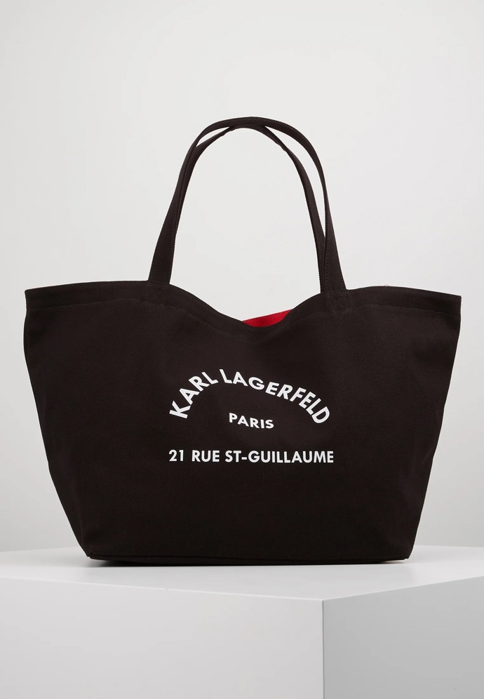 Látková taška, Karl Lagerfeld, 2150 Kč
Látková taška, Karl Lagerfeld, 2150 Kč