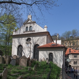 Josefov je nejmenší katastrální území Prahy, ale s mimořádně silnou historií.
