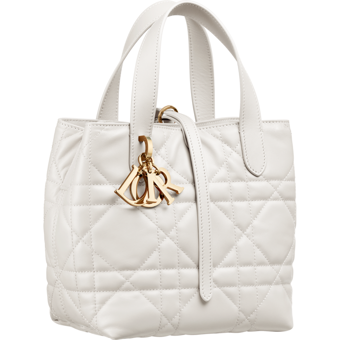Dior, info o ceně v butiku
Dior, info o ceně v butiku