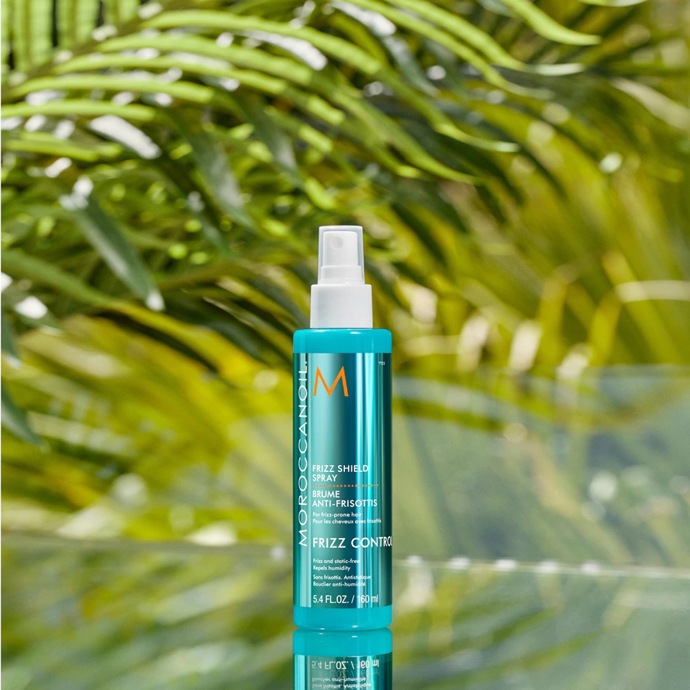 Sprej proti krepatění, Moroccanoil, 850 Kč
Sprej proti krepatění, Moroccanoil, 850 Kč