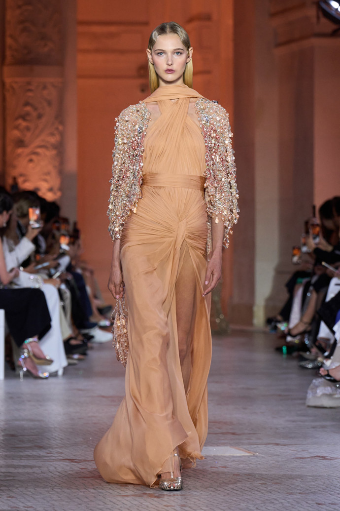 Zuhair Murad podzim 2025
Zuhair Murad podzim 2025