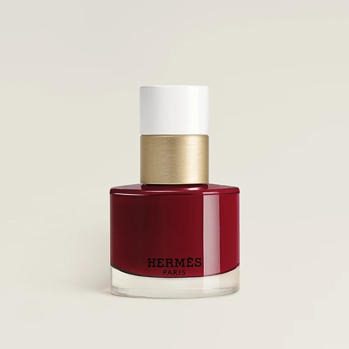 Nail polish, Rouge H, Hermès, 1250 Kč
Nail polish, Rouge H, Hermès, 1250 Kč
