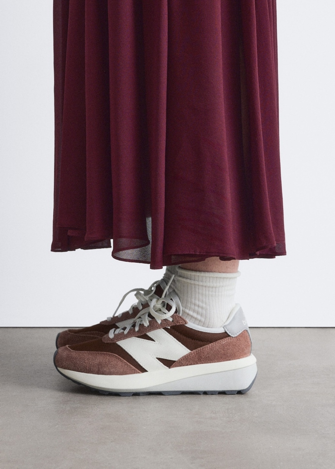 New Balance, 120 eur
New Balance, 120 eur