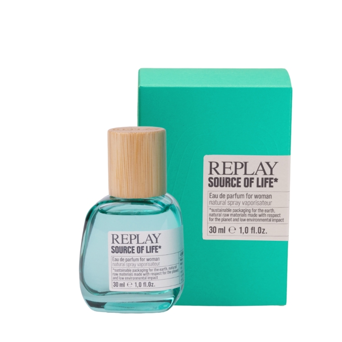 Replay Source of life - vůně, která v sobě nese svěžest, svobodu a sílu přírody. Jiskřivý úvod s italským bergamotem, mandarinkou a limetkou probouzí smysly jako první dotek chladivé vody. V srdci rozkvétá jasmín a egyptská pelargonie, které dodávají vůni jemnost a ženskost. Základ z pačuli, ylang-ylangu a vanilinu uzemňuje kompozici a zanechává smyslnou, přirozeně elegantní stopu.

DM, 699 Kč
