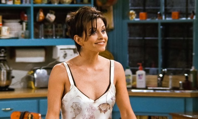 Courteney Cox jako Monika v seriálu Přátelé
Courteney Cox jako Monika v seriálu Přátelé