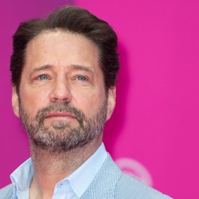 Jason Priestley
