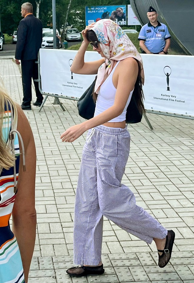 Dakota Johnson v Karlových Varech
