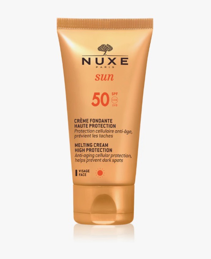 Opalovací krém na obličej SPF 50, Nuxe, 482 Kč
