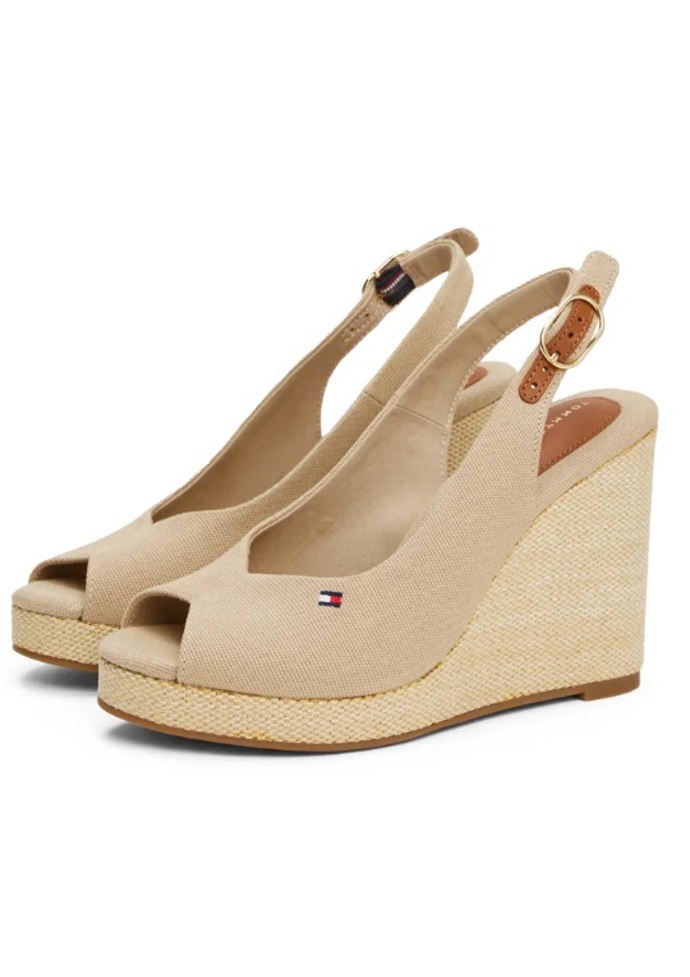 Elegantní lodičky s otevřenou špičkou i patou, Tommy Hilfiger, 1 374 Kč
Elegantní lodičky s otevřenou špičkou i patou, Tommy Hilfiger, 1 374 Kč