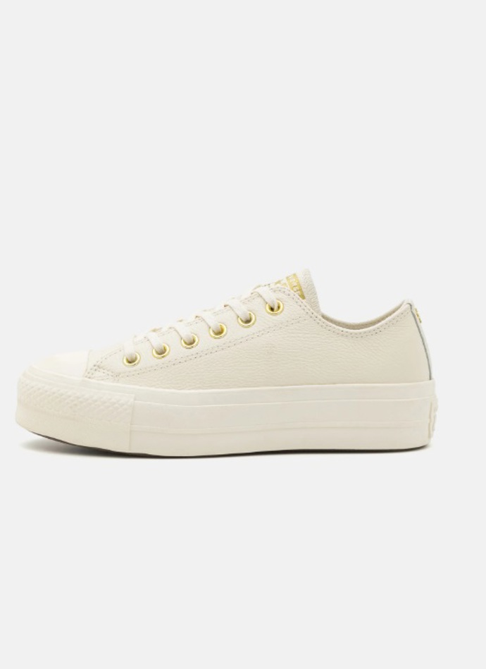 Bílé tenisky na platformě, Converse, 2 280 Kč
