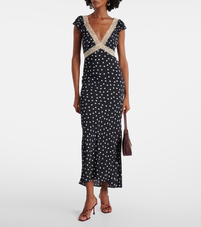 Rixo, 335 eur
Rixo, 335 eur