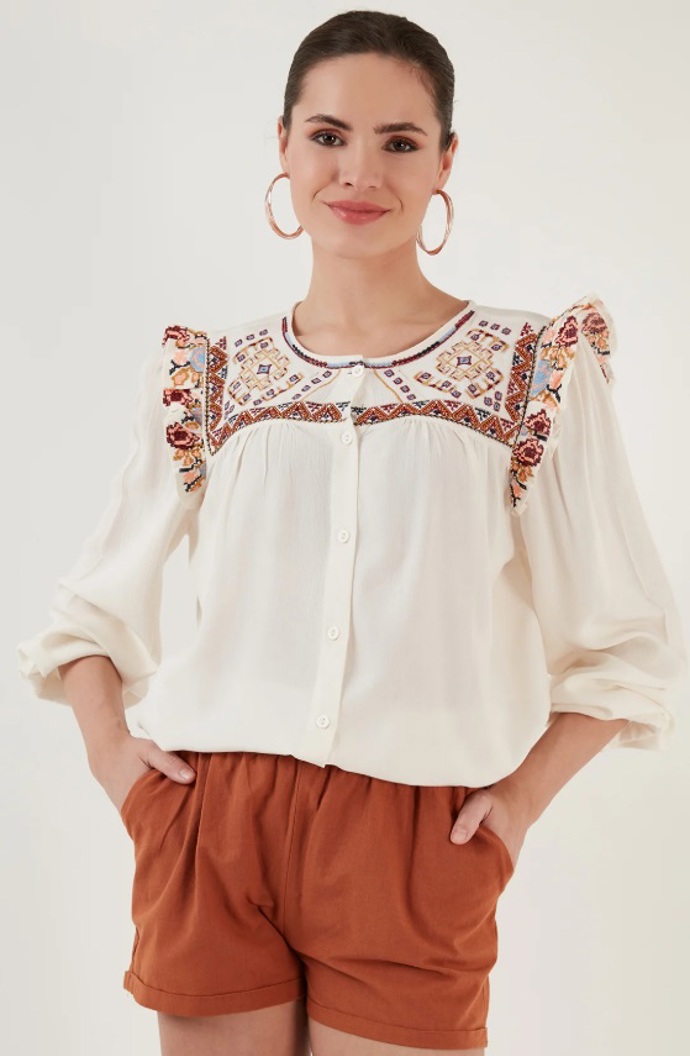 Halenka s výšivkou, LELA, 1 036 Kč
