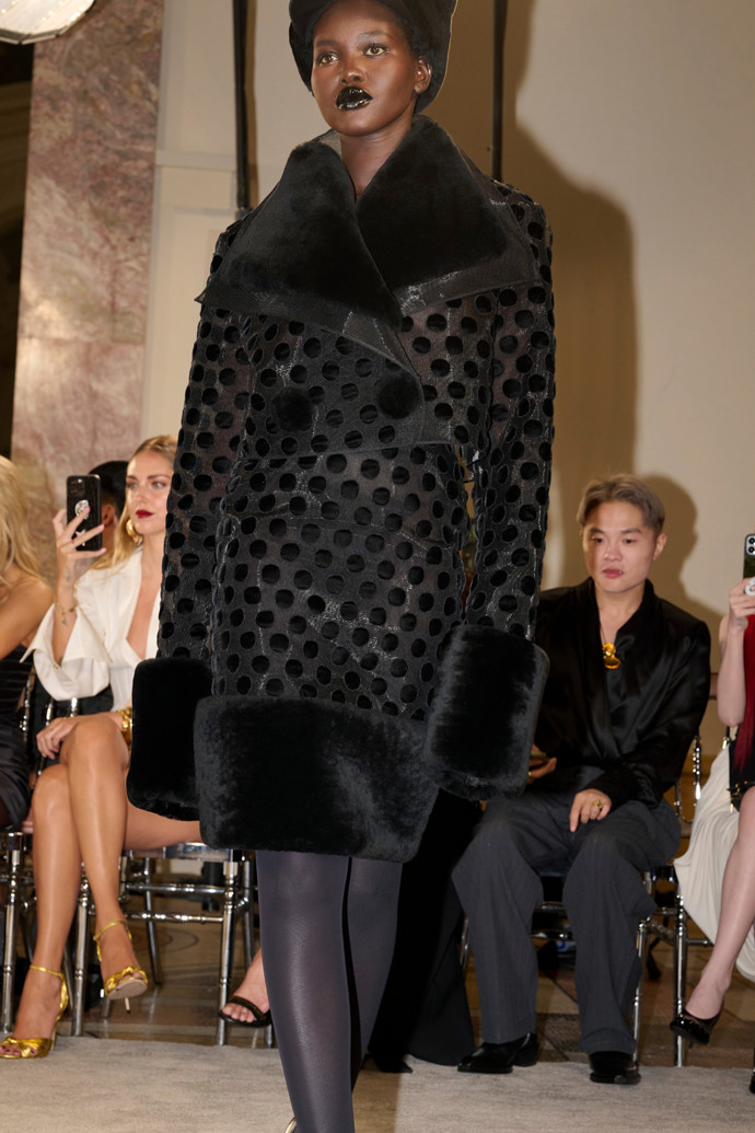 Schiaparelli haute couture podzim 2025
Schiaparelli haute couture podzim 2025