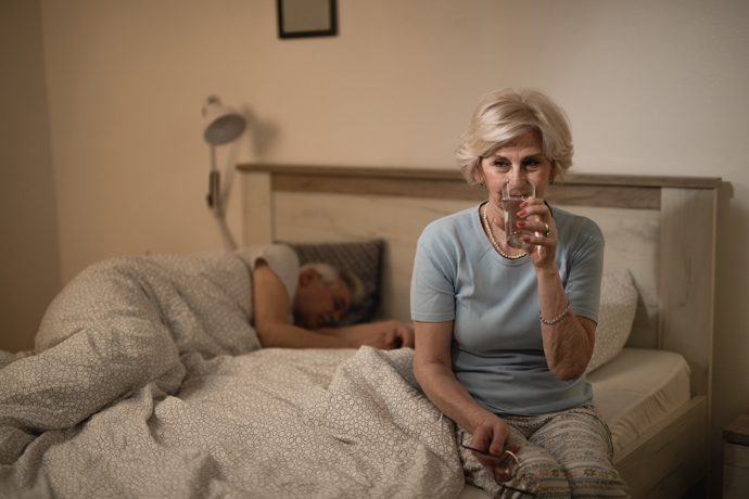 Nebylo to vůbec jednoduché. Paní Květa se prala s tím, co se v ní všechno měnilo. Psychika také udělala své, protože jí bylo jasné, že stárne. Definitivně ji tělo říkalo, jak to s ním vlastně bude. Není jednoduché se s tím vyrovnat.
