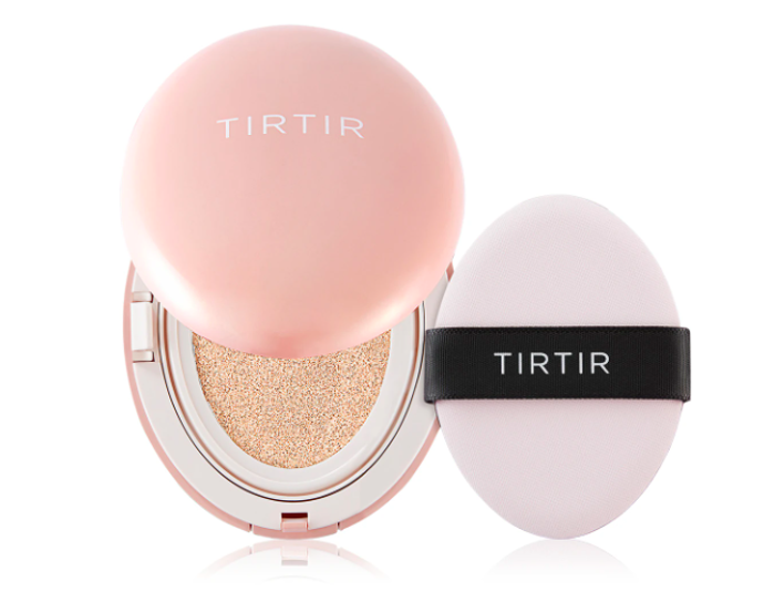 Matující make-up v houbičce, TIRTIR, 625 Kč
