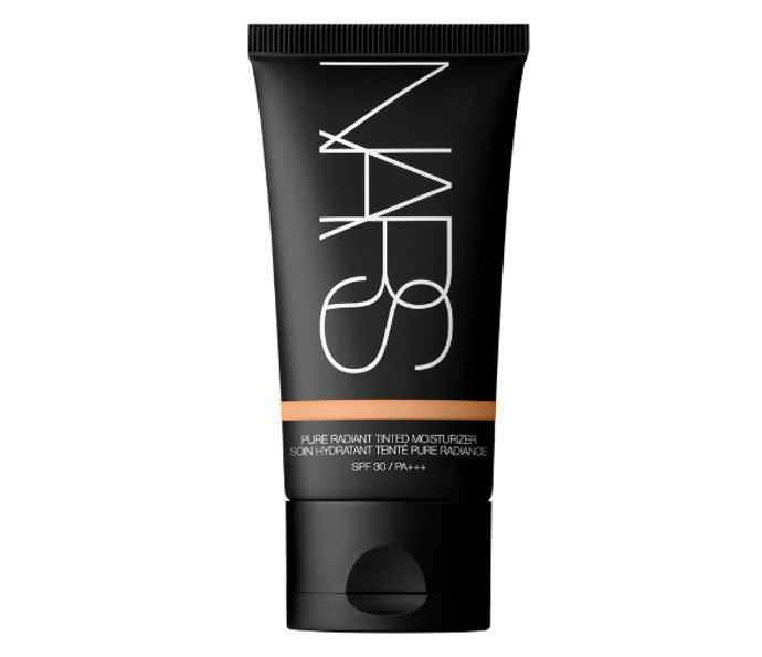 Tónovací hydratační krém, NARS, 1129 Kč
