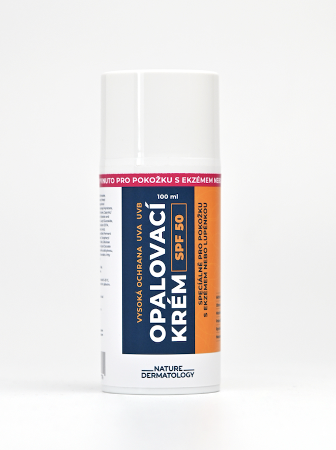 Opalovací krém pro pro pacienty s lupenkou a ekzémem, SPF 50, Nature Dermatology, 790 Kč

Tento krém je novinkou určenou primárně pro lidi s problematickou pletí. Speciální krém propustí jen tu část slunečního záření, která kůži prospěje. Využívá nejmodernější UV filtry se širokým spektrem ochrany proti UVA a UVB záření v kombinaci s
oxidem zinečnatým. 
