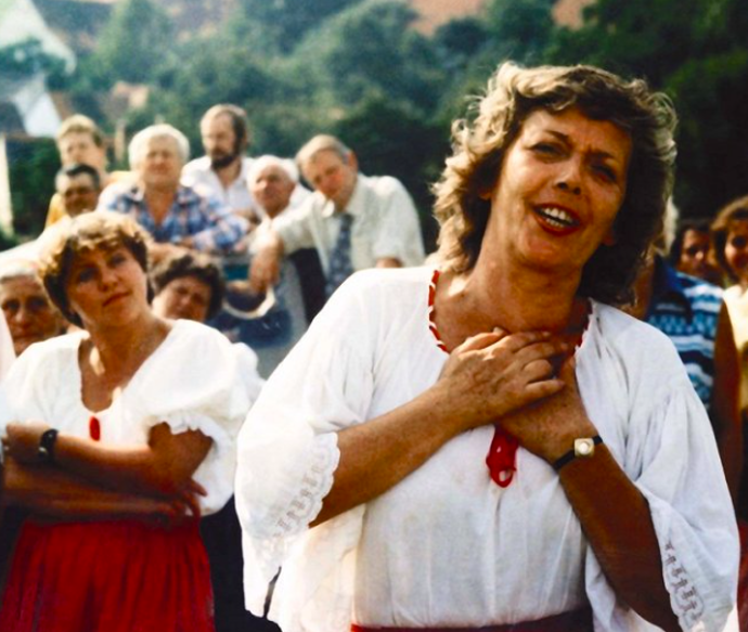 Jiřina Jirásková jako Hubičková
Jiřina Jirásková jako Hubičková