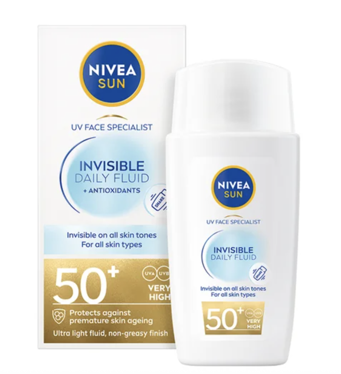 Nivea SUN Invisible Fluid SPF 50+ pleťový krém, 295 Kč

Ultra lehký pleťový fluid Nivea SUN Invisible Fluid SPF 50+ chrání pokožku před slunečním zářením, rychle se vstřebává, neucpává póry a postará se sjednocený a zdravý vzhled pleti.
