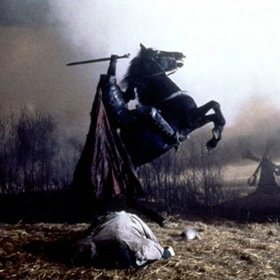 Záběry z filmu Ospalá díra režiséra Tima Burtona s Johnnym Deppem v hlavní roli
