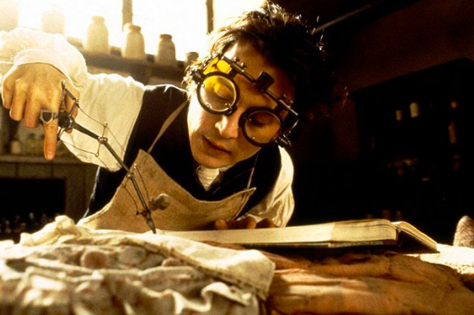 Záběry z filmu Ospalá díra režiséra Tima Burtona s Johnnym Deppem v hlavní roli
Záběry z filmu Ospalá díra režiséra Tima Burtona s Johnnym Deppem v hlavní roli