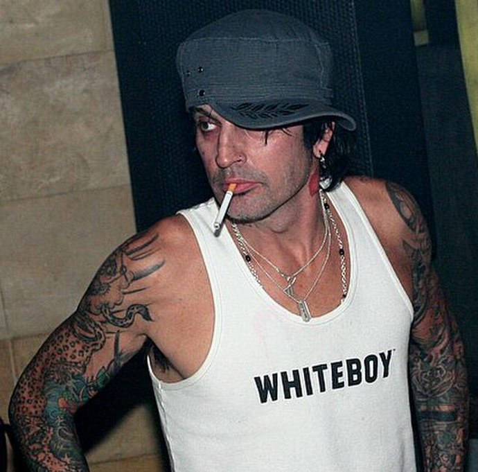 Tommy Lee 
