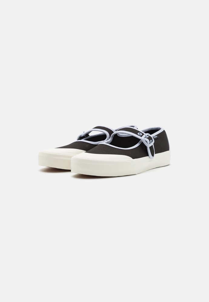 Vans 1134 Kč
Vans 1134 Kč