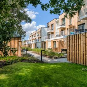 Krásné, moderní apartmány Dog in Dock se nacházejí v malebném Veselí nad Moravou, pouhých 16 kilometrů od Uherského Hradiště.
Krásné, moderní apartmány Dog in Dock se nacházejí v malebném Veselí nad Moravou, pouhých 16 kilometrů od Uherského Hradiště.