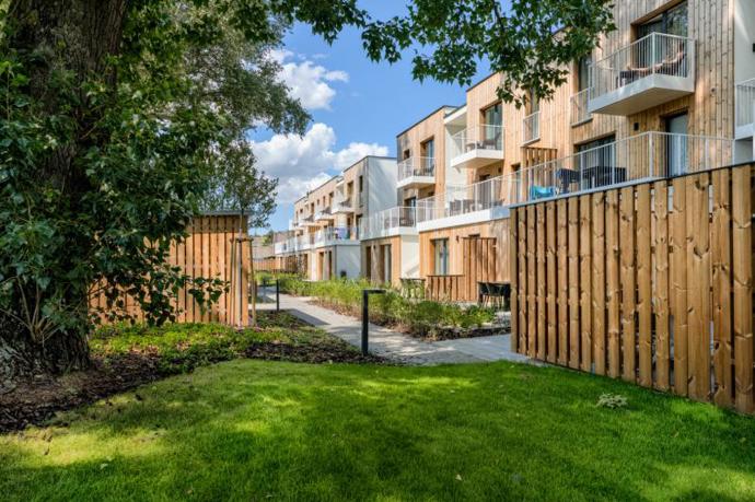 Krásné, moderní apartmány Dog in Dock se nacházejí v malebném Veselí nad Moravou, pouhých 16 kilometrů od Uherského Hradiště. 
