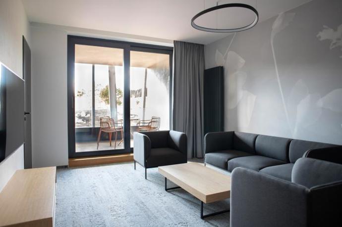 Moderní pokoje nabízí pohodlné ubytování a krásné prostředí. Ne ve všech je ubytování s mazlíčky možné, proto se dopředu informujte. Rozhodně ale hotel není proti nim. 
