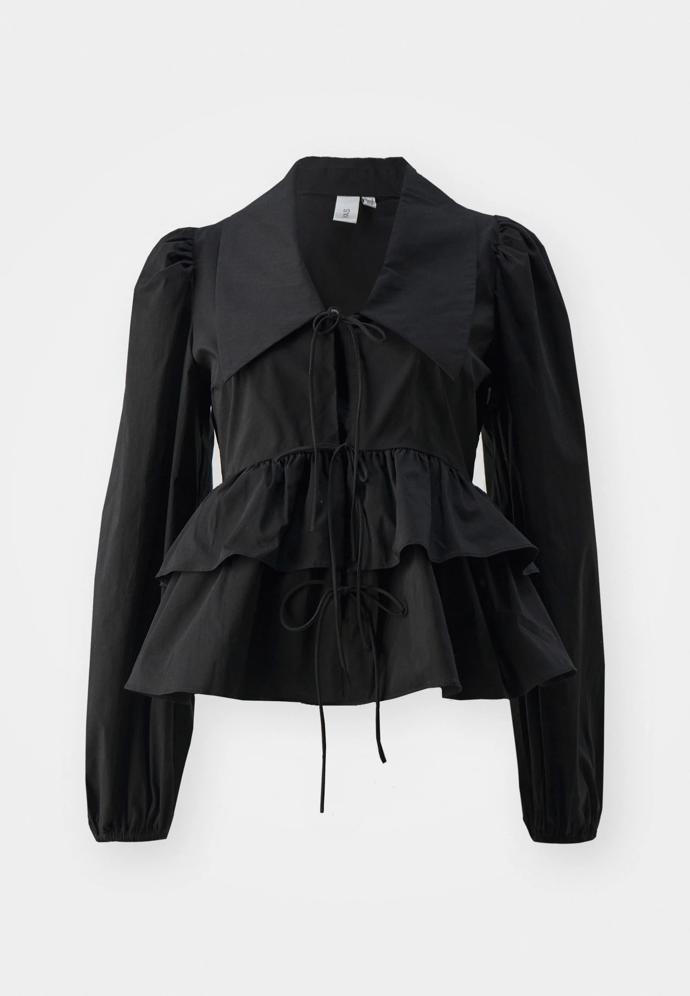 YAS, 1440 Kč, zalando.cz
YAS, 1440 Kč, zalando.cz