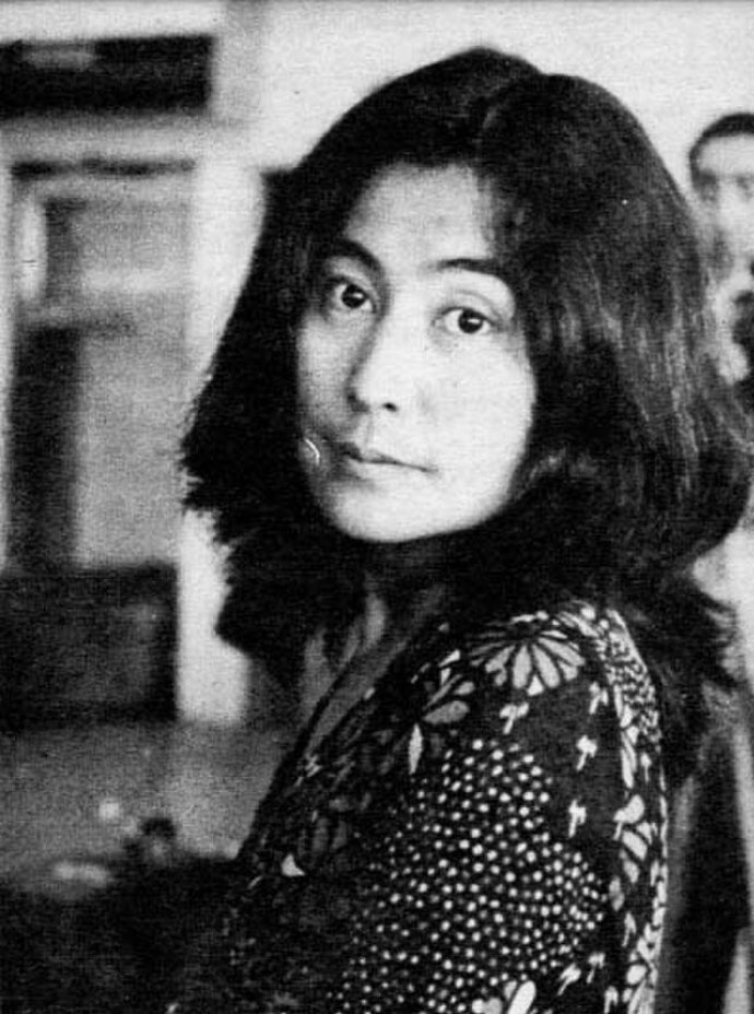 Yoko Ono
