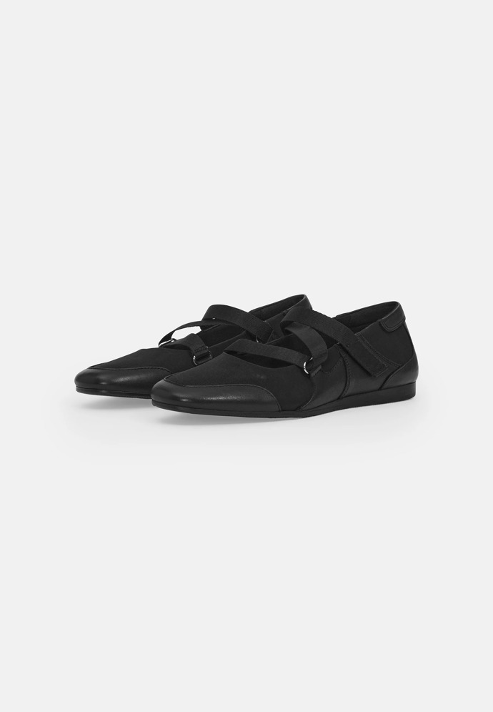 Vagabond, 3000 Kč, zalando.cz
Vagabond, 3000 Kč, zalando.cz