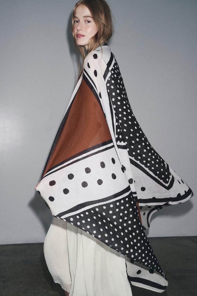 Zara 549 Kč
Zara 549 Kč