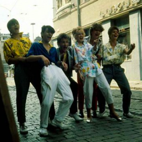 Partička puberťáků z Discopříběhu
