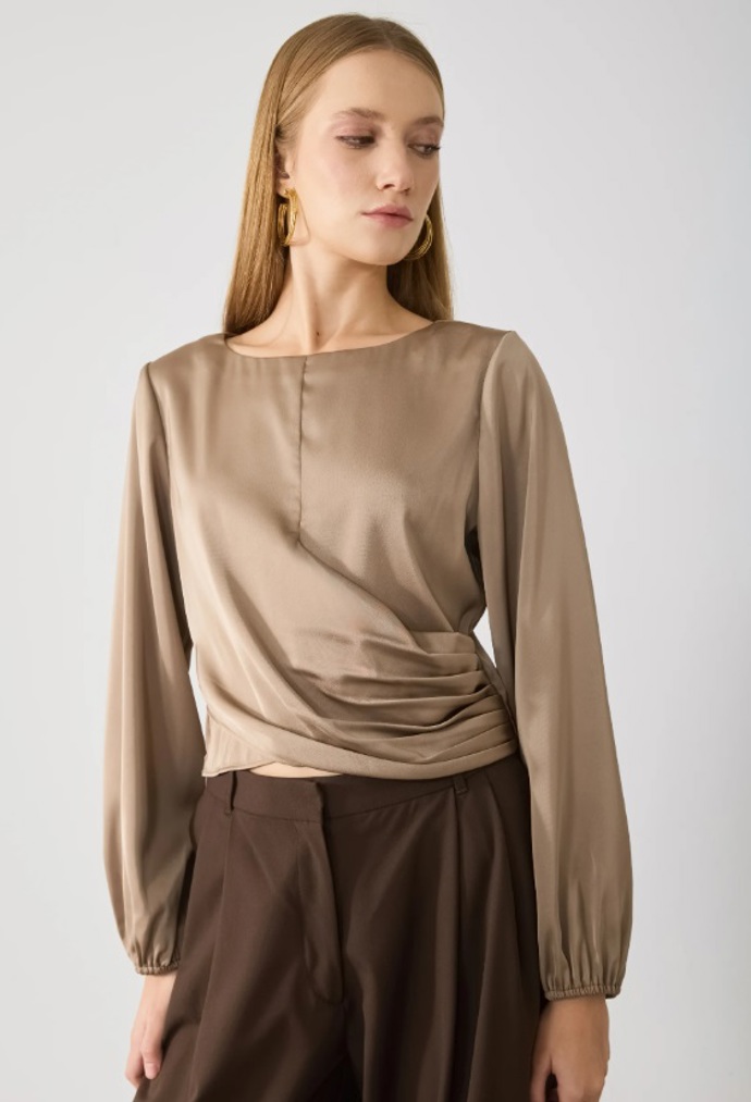 Řasená halenka, Anna Field, 660 Kč
