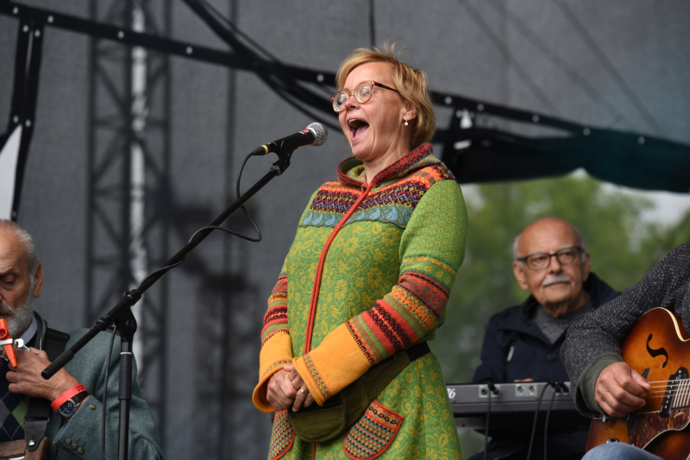 Lenka Plačková, po svatbě Lenka Hraj
