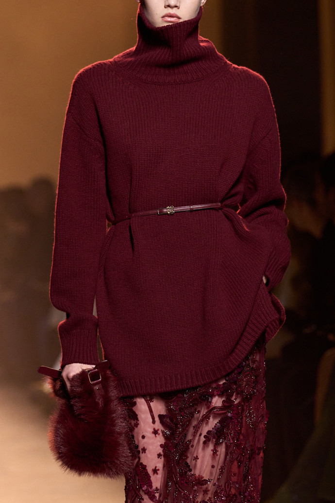 Elie Saab podzim/zima 2025-2026
Elie Saab podzim/zima 2025-2026