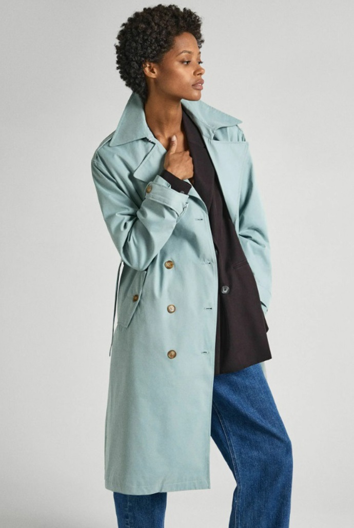 Modrý trenčkot, Pepe Jeans, 3 024 Kč
