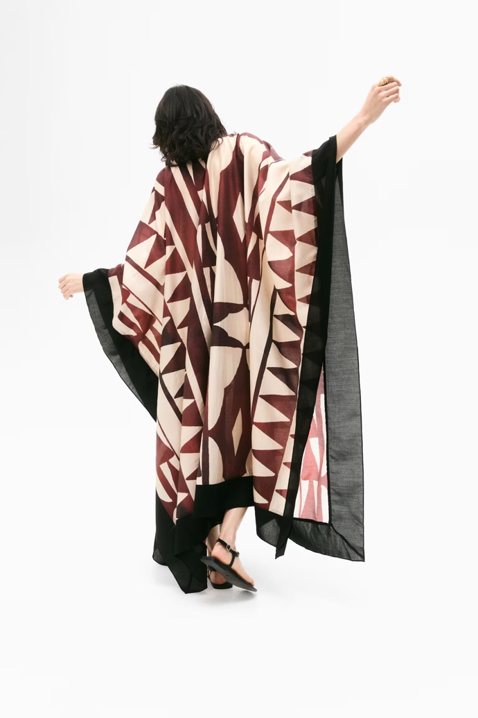 Kaftan, H&M, 1459 Kč
Kaftan, H&M, 1459 Kč