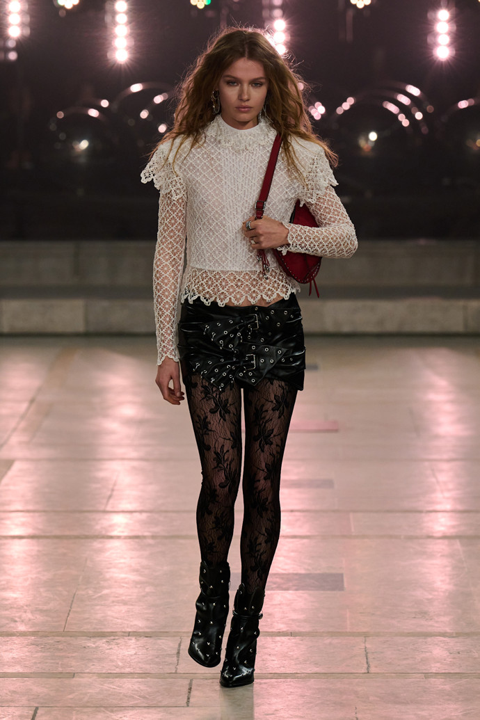 Isabel Marant podzim/zima 2025-2026
Isabel Marant podzim/zima 2025-2026
