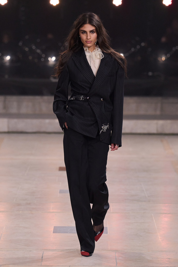 Isabel Marant podzim/zima 2025-2026
Isabel Marant podzim/zima 2025-2026