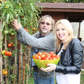 Zahrada je prakticky rozdělena na několik funkčních zón a každá je naprosto úchvatná.
Zahrada je prakticky rozdělena na několik funkčních zón a každá je naprosto úchvatná.